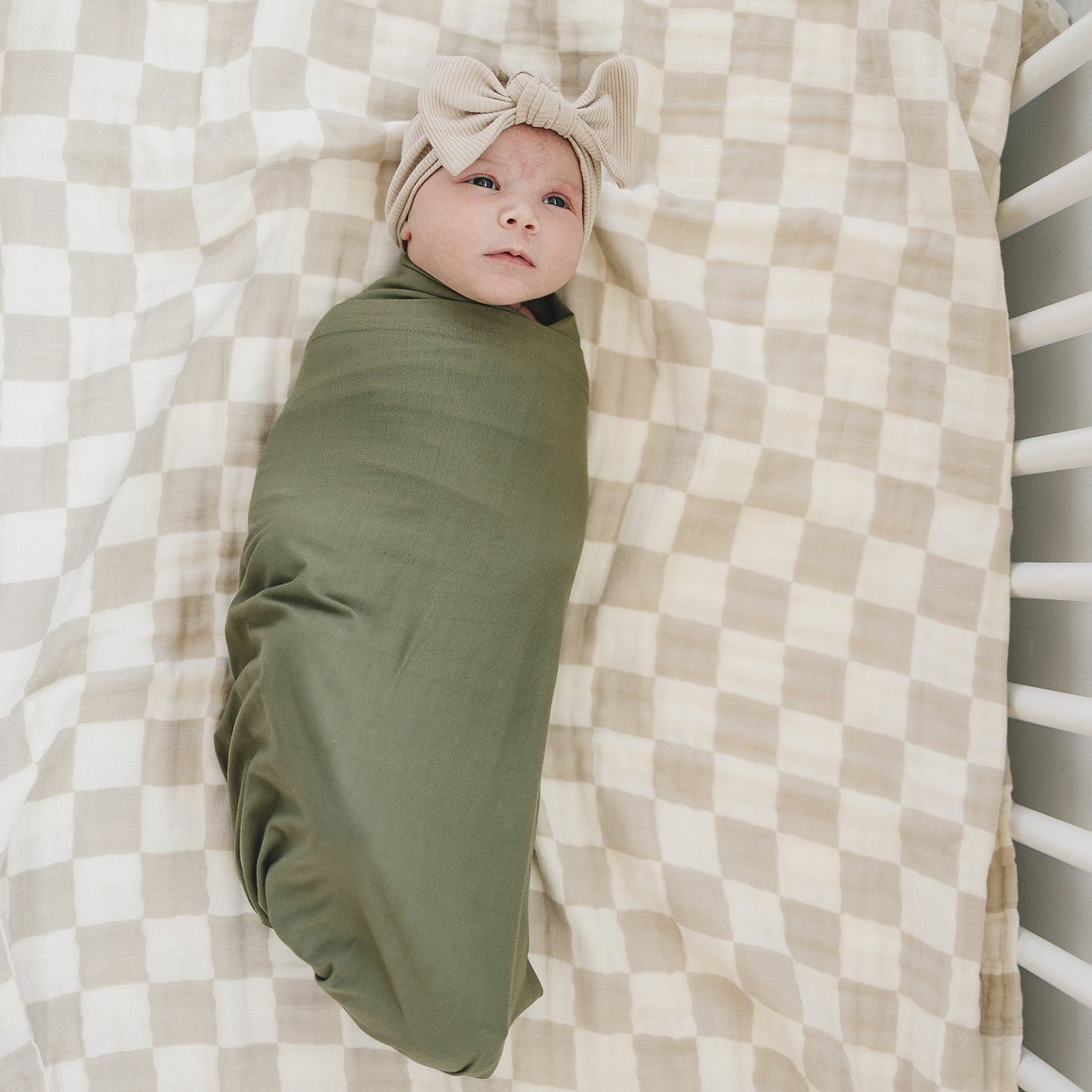 bamboo stretch swaddle // olive