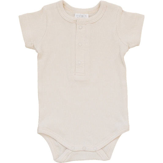 organic cotton ribbed snap bodysuit // vanilla