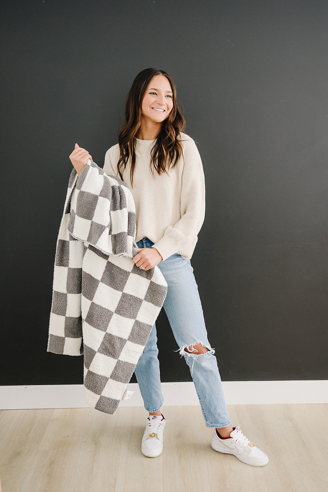 plush blanket // charcoal checkered