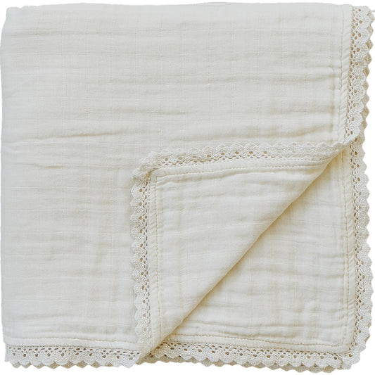 lace muslin quilt // cream