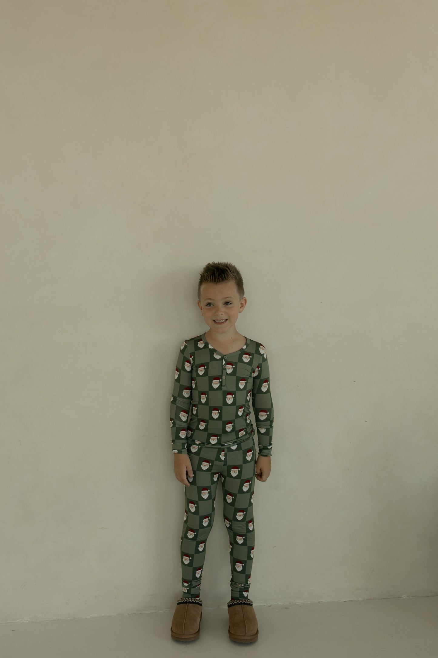 santa checkerboard bamboo pajamas // LONG-SLEEVE TWO-PIECE SET (*comes in family matching*)