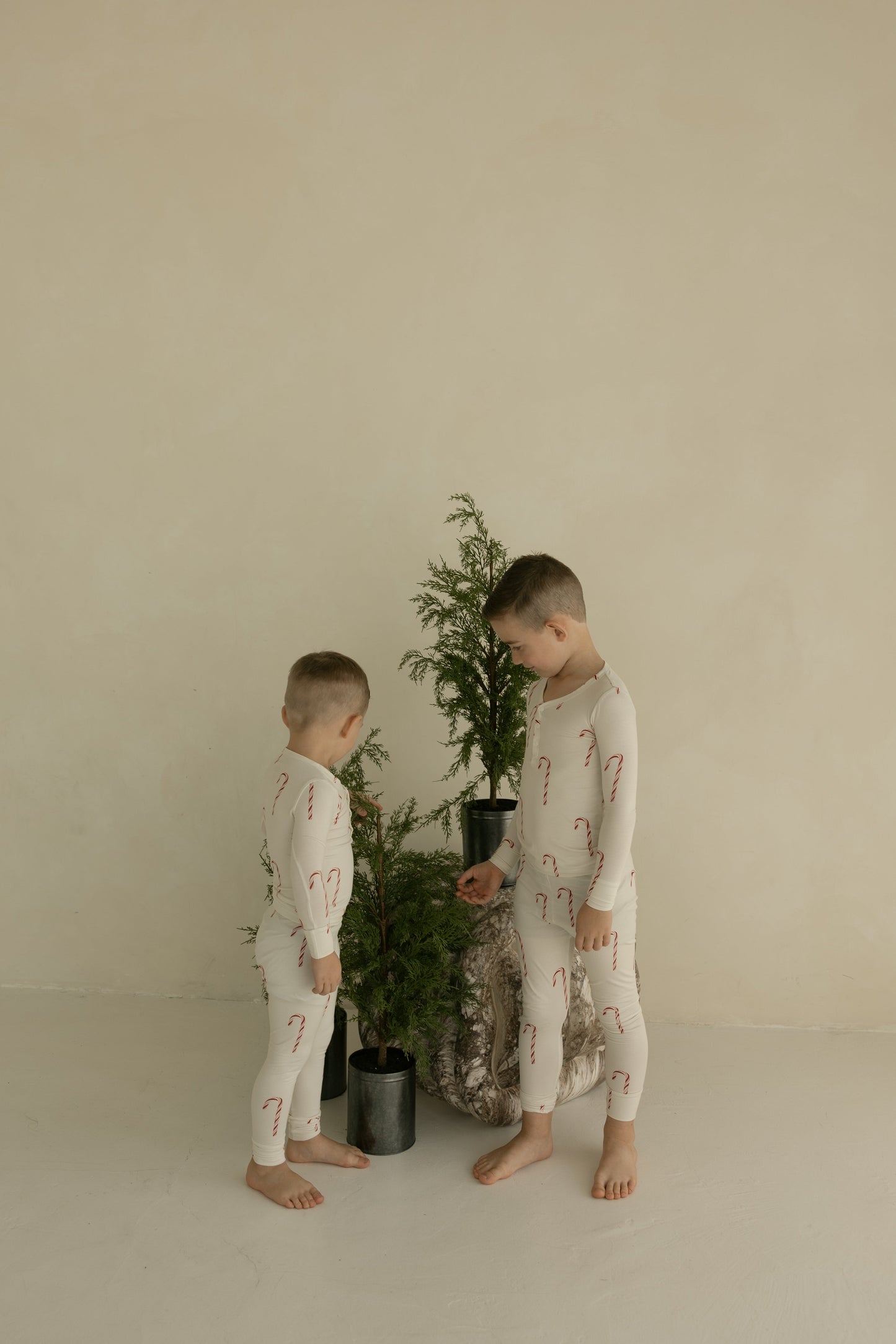 candy cane bamboo pajamas // LONG-SLEEVE TWO-PIECE SET (*comes in family matching*)