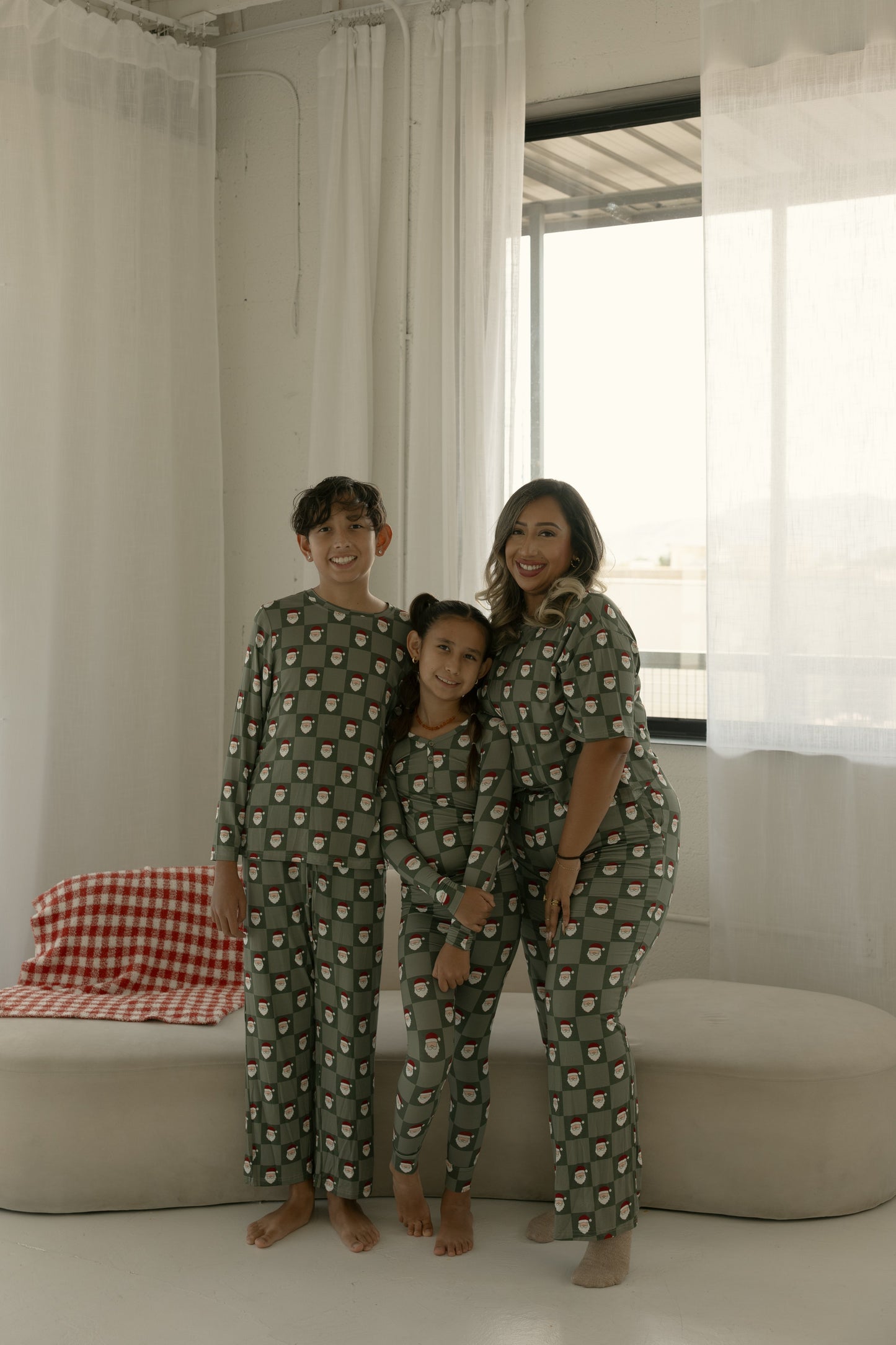 santa checkerboard bamboo pajamas // LONG-SLEEVE TWO-PIECE SET (*comes in family matching*)