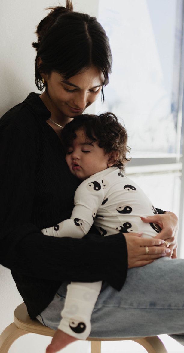 black + white yin yang bamboo pajamas // ZIPPY