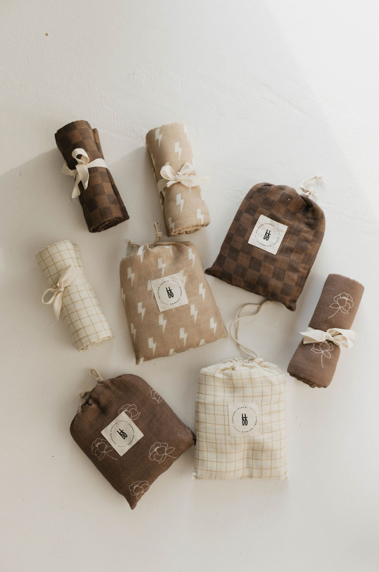 muslin swaddle // faded brown checkerboard