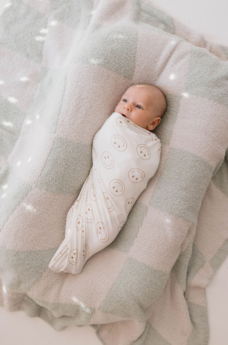 bamboo swaddle // just smile