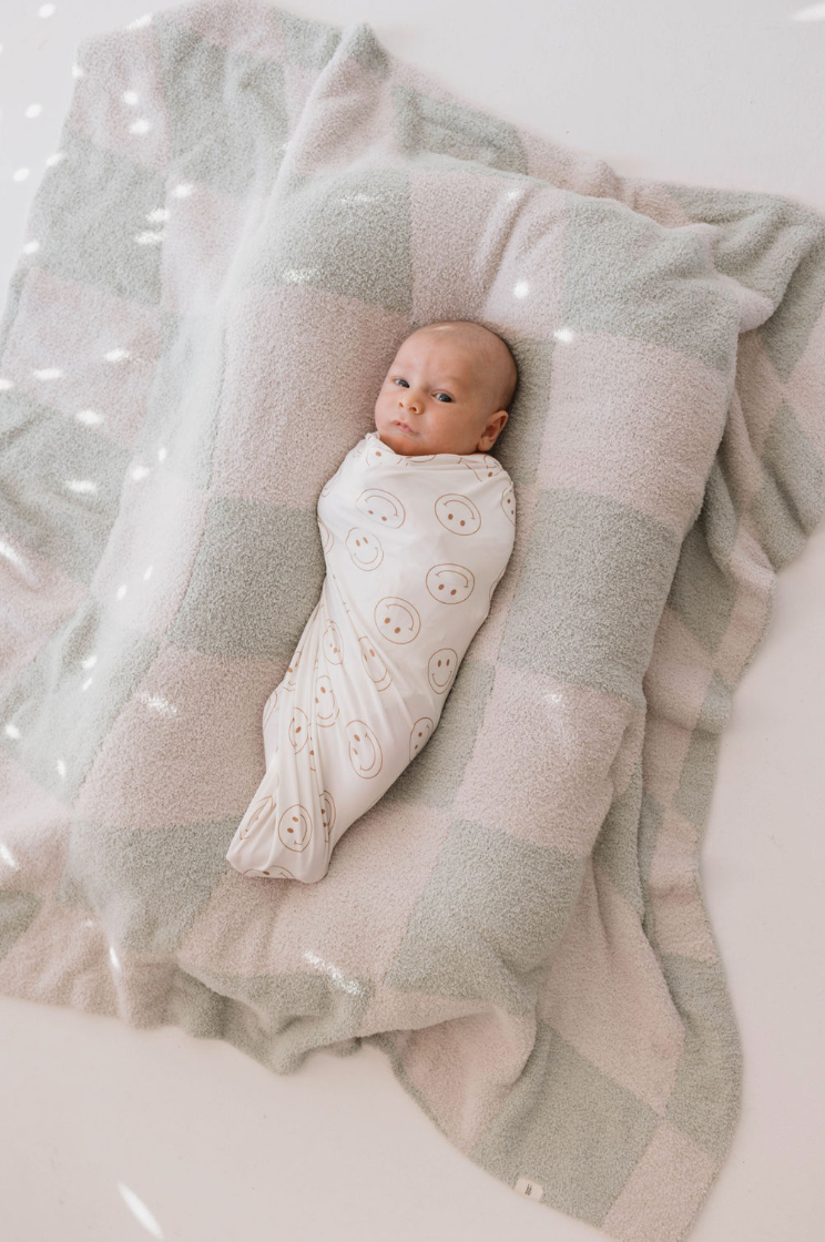 bamboo swaddle // just smile