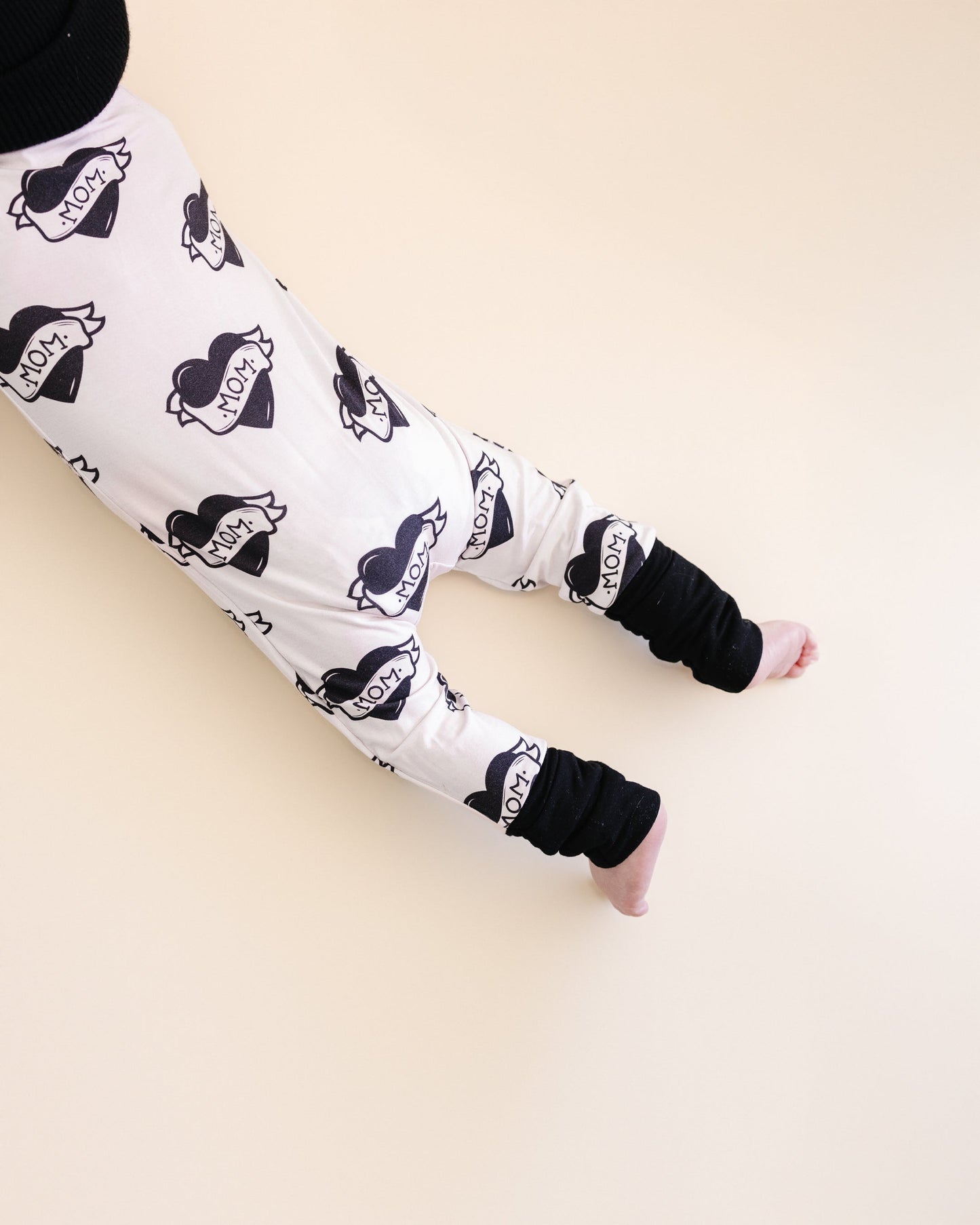 mom tattoo bamboo pajamas // ZIPPY