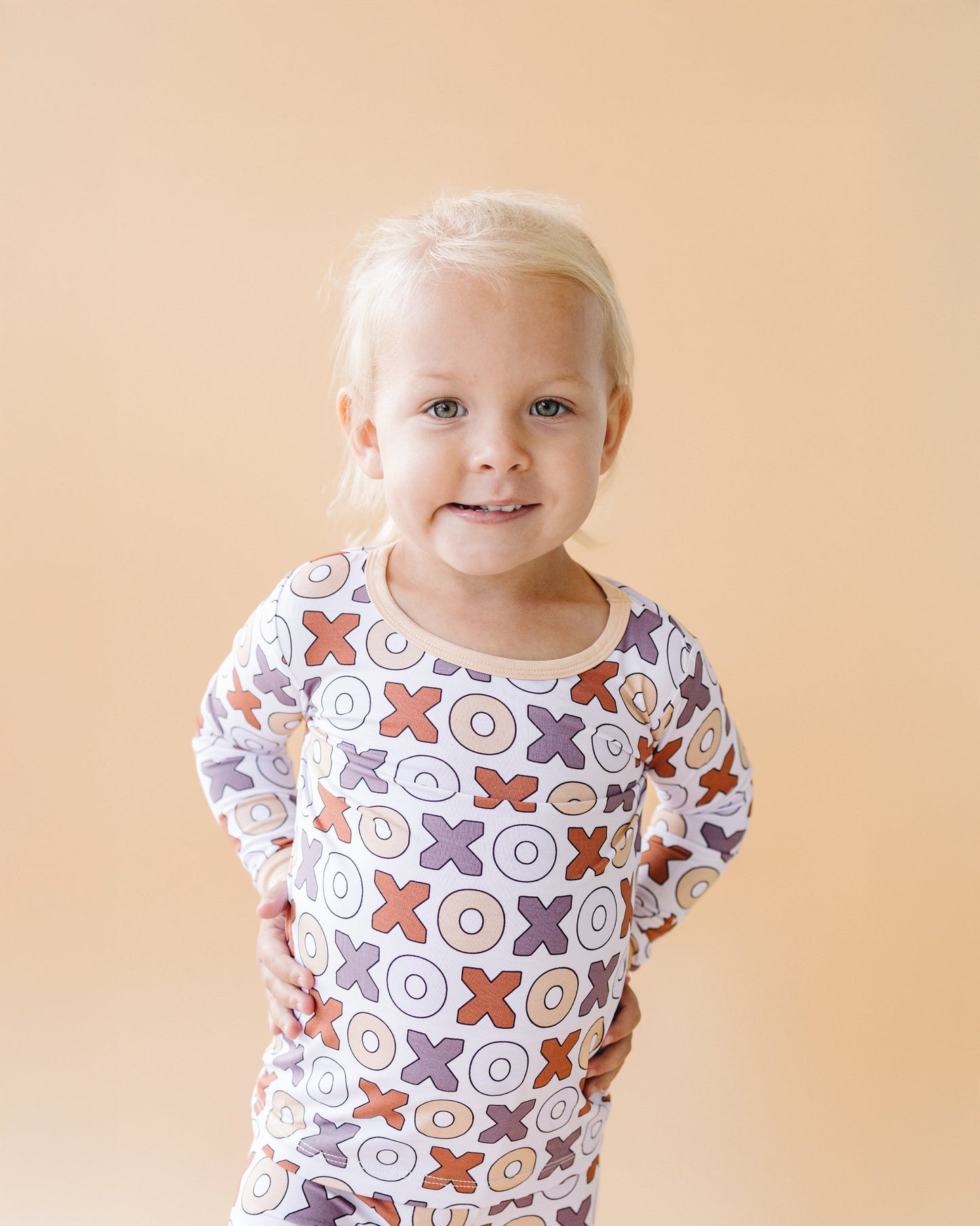 xoxo bamboo pajamas // LONG-SLEEVE TWO-PIECE SET (*comes in extended sizing up to 8/9*)