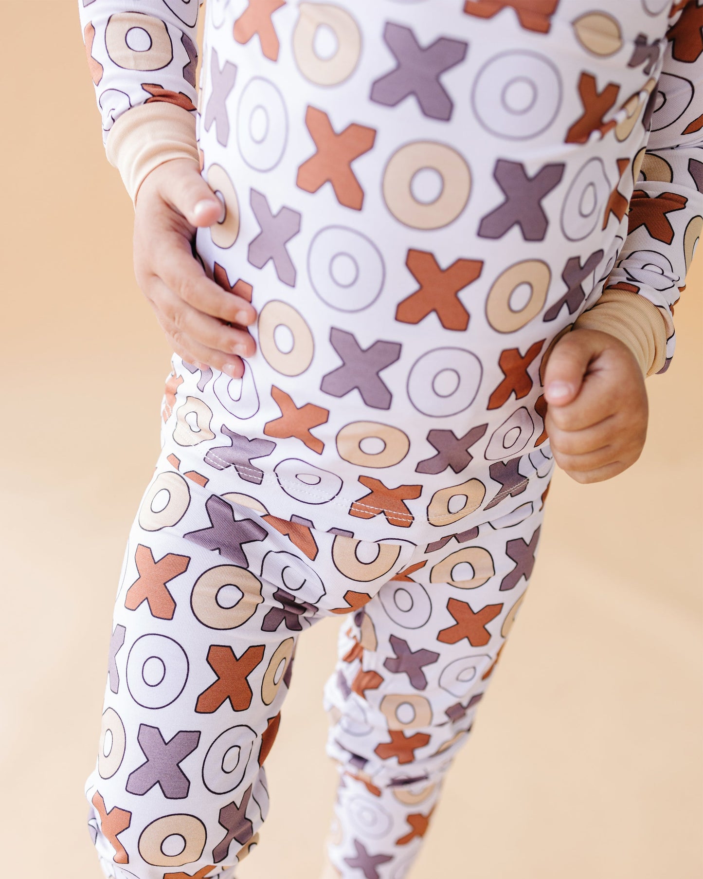 xoxo bamboo pajamas // LONG-SLEEVE TWO-PIECE SET (*comes in extended sizing up to 8/9*)