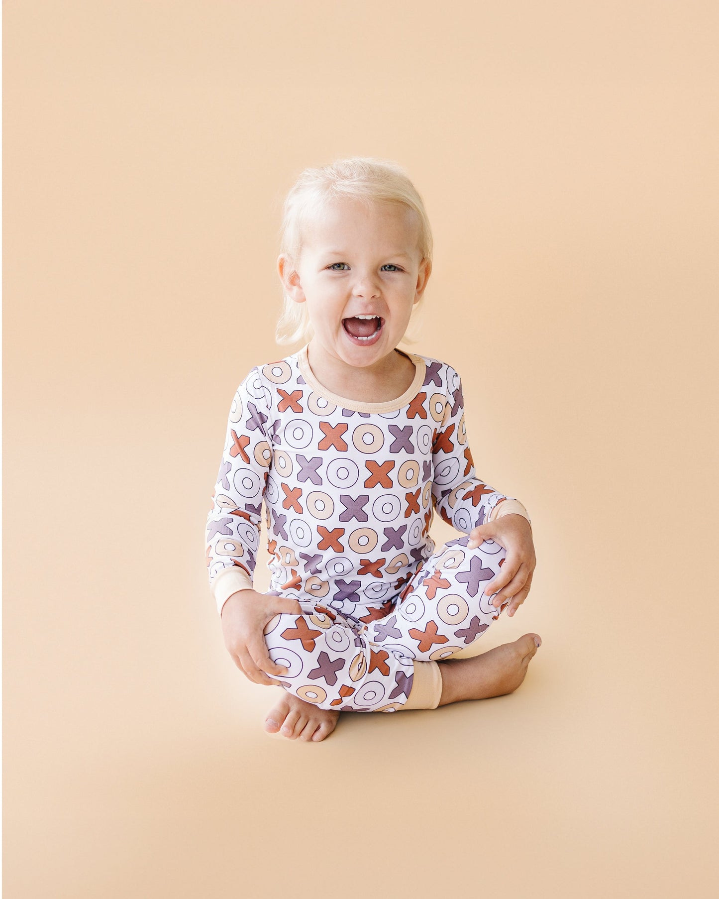 xoxo bamboo pajamas // LONG-SLEEVE TWO-PIECE SET (*comes in extended sizing up to 8/9*)