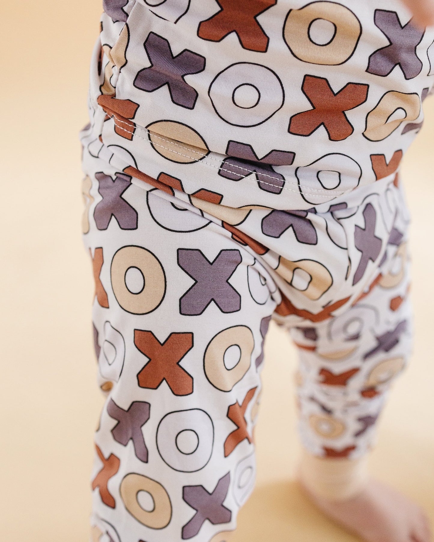 xoxo bamboo pajamas // LONG-SLEEVE TWO-PIECE SET (*comes in extended sizing up to 8/9*)