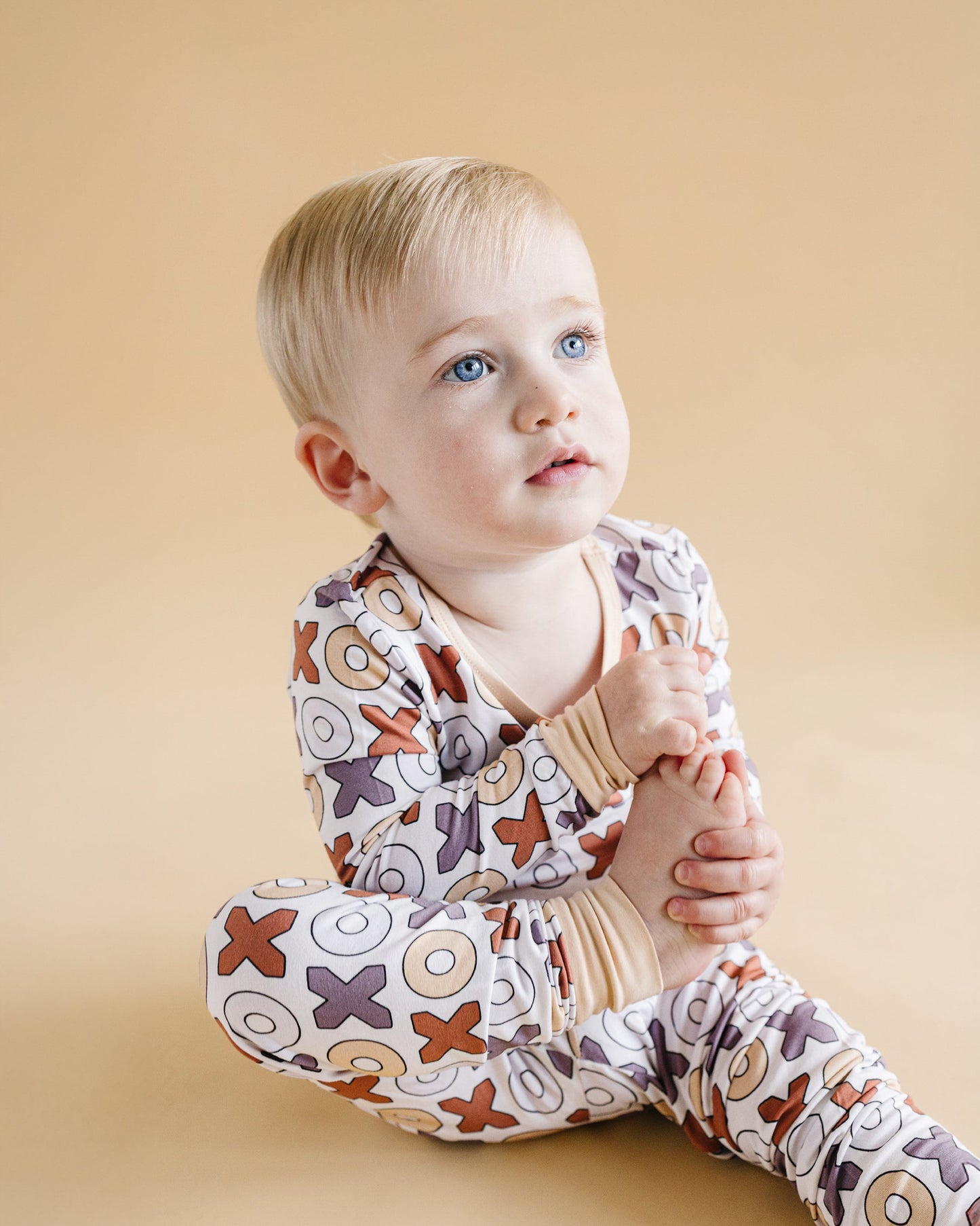 xoxo bamboo pajamas // LONG-SLEEVE TWO-PIECE SET (*comes in extended sizing up to 8/9*)