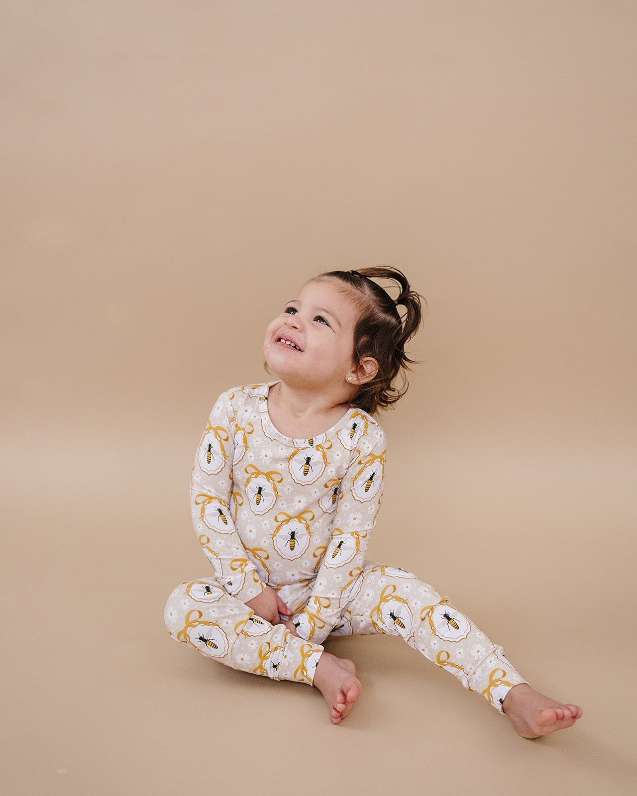 honey bee bamboo pajamas // LONG-SLEEVE TWO-PIECE SET