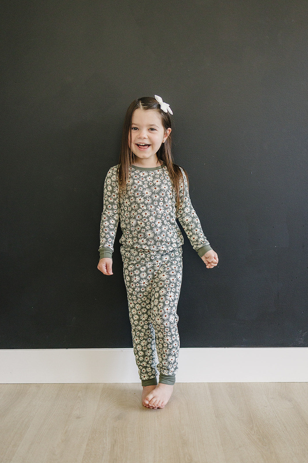 dark green daisy ribbed bamboo pajamas // LONG-SLEEVE TWO-PIECE SET