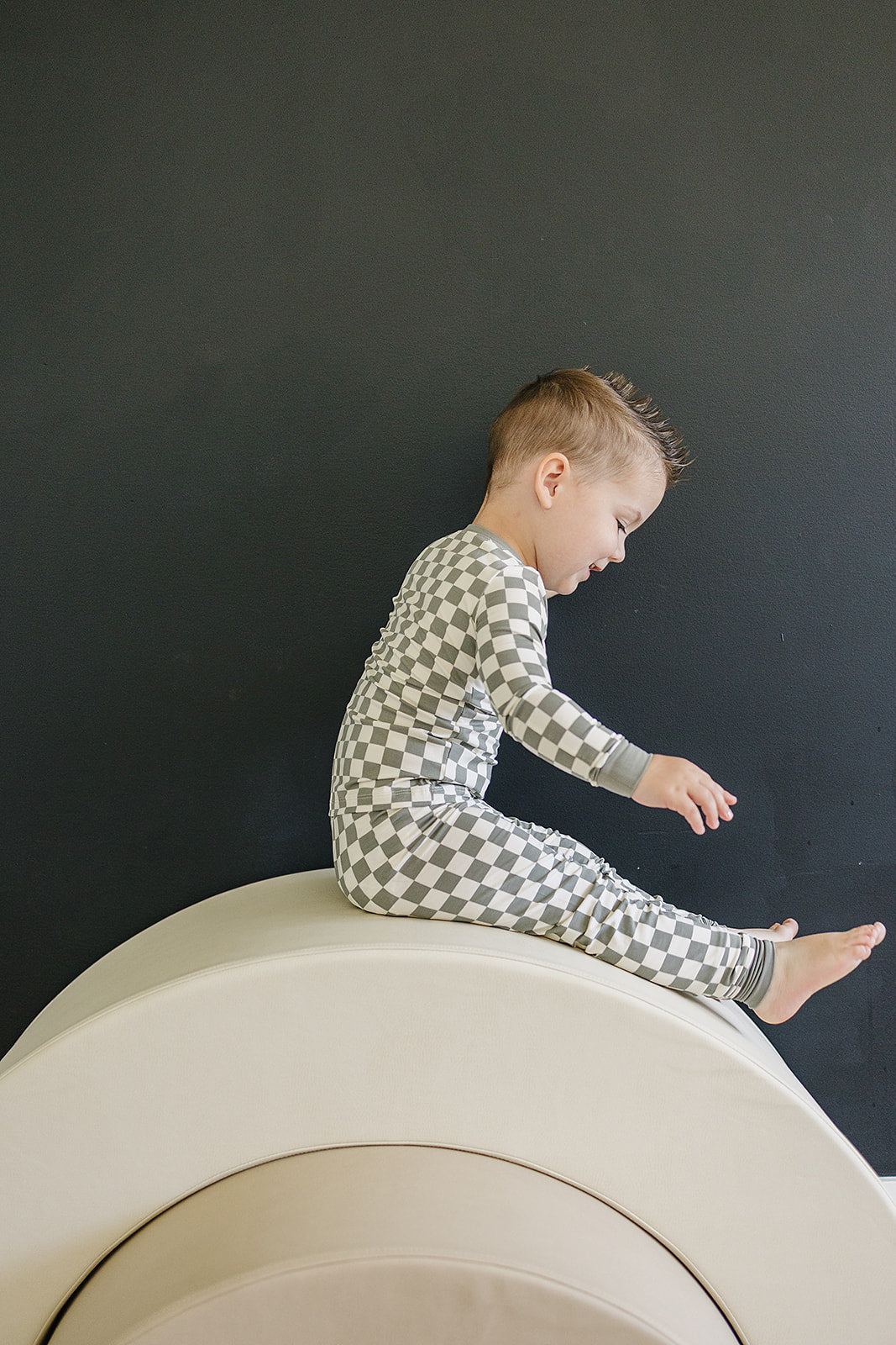 light green checkered bamboo pajamas // LONG-SLEEVE TWO-PIECE SET