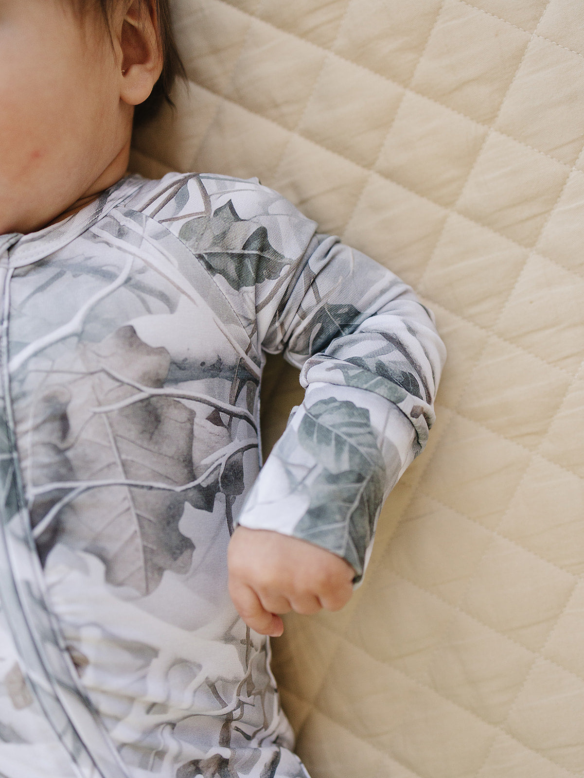 camo bamboo pajamas // ZIPPY