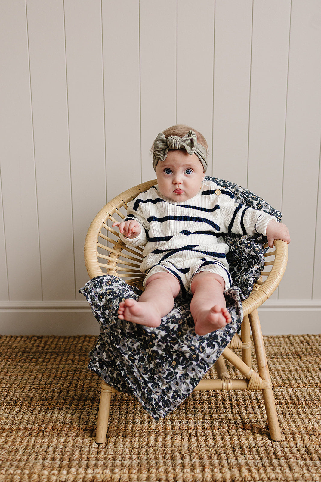 knit shorts // navy stripe