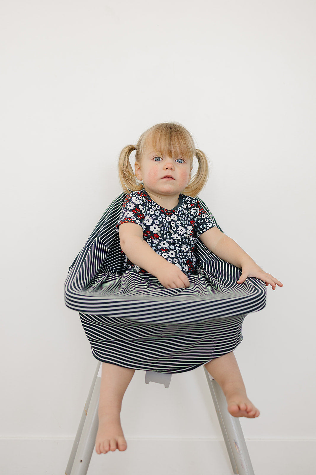 ribbed bamboo multi-use cover // navy stripes