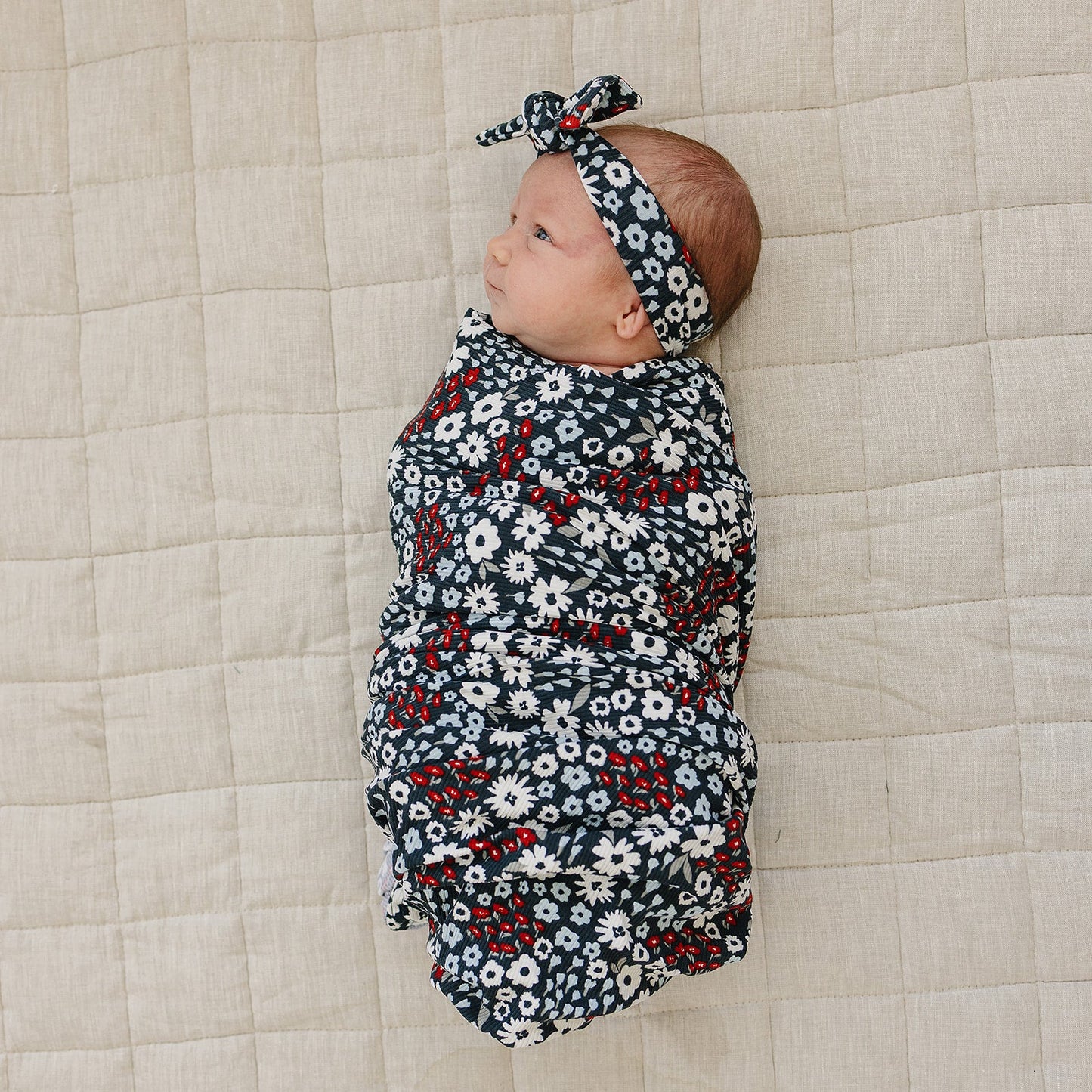 ribbed bamboo stretch swaddle // americana floral