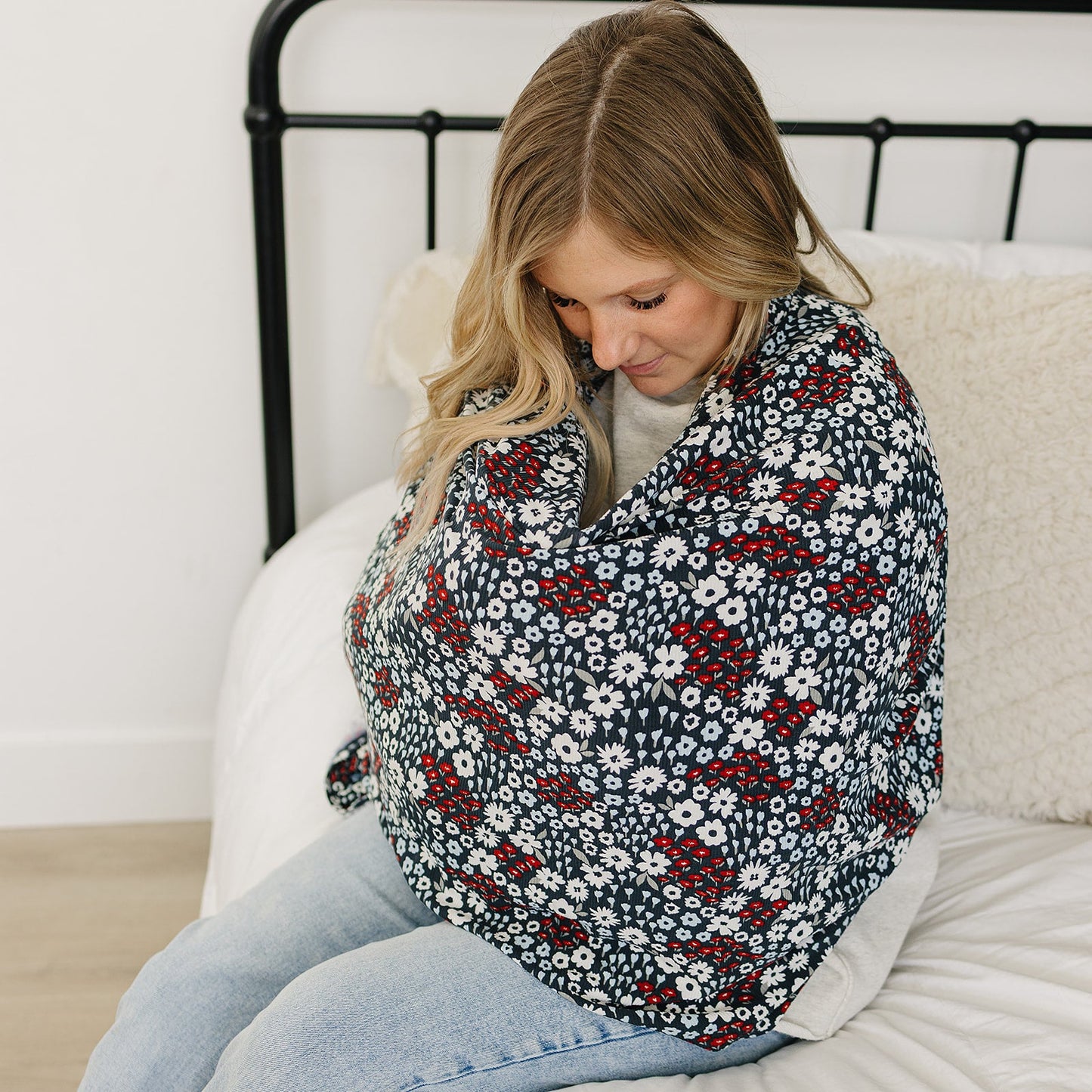 ribbed bamboo multi-use cover // americana floral