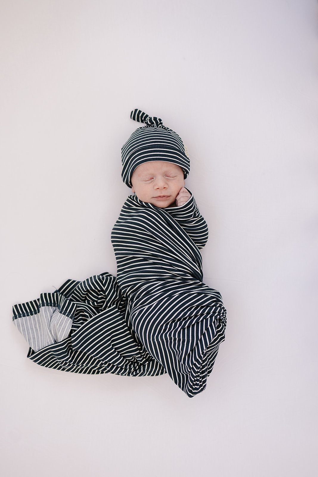 ribbed bamboo stretch swaddle // navy stripes