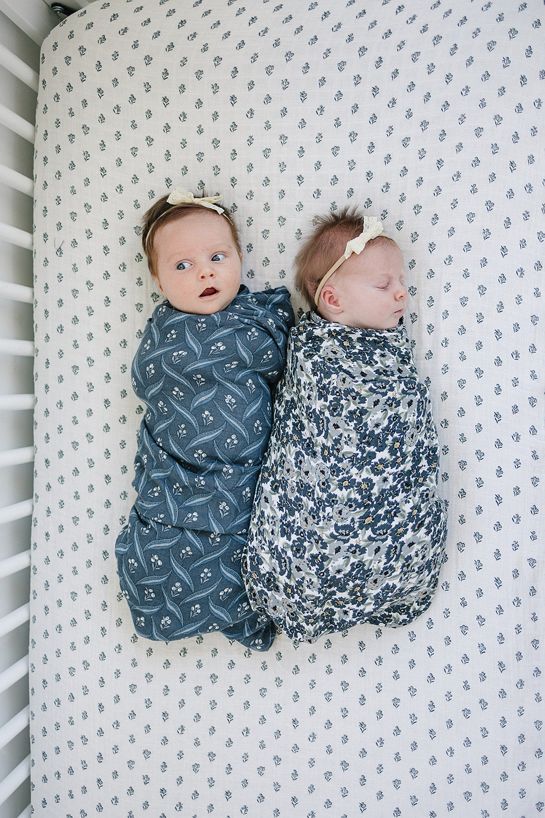 muslin crib sheet // cream berry