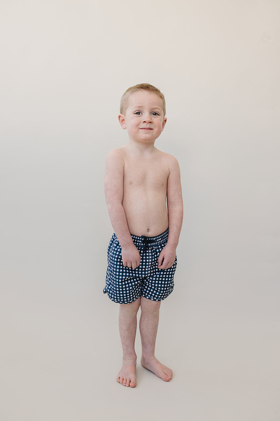 swim shorts // navy gingham (sizing up to 9/10y) *comes in mama + dad match*