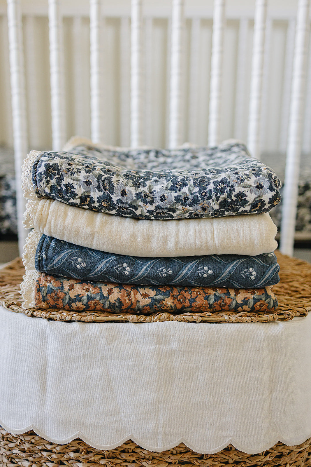 lace muslin quilt // liberty floral