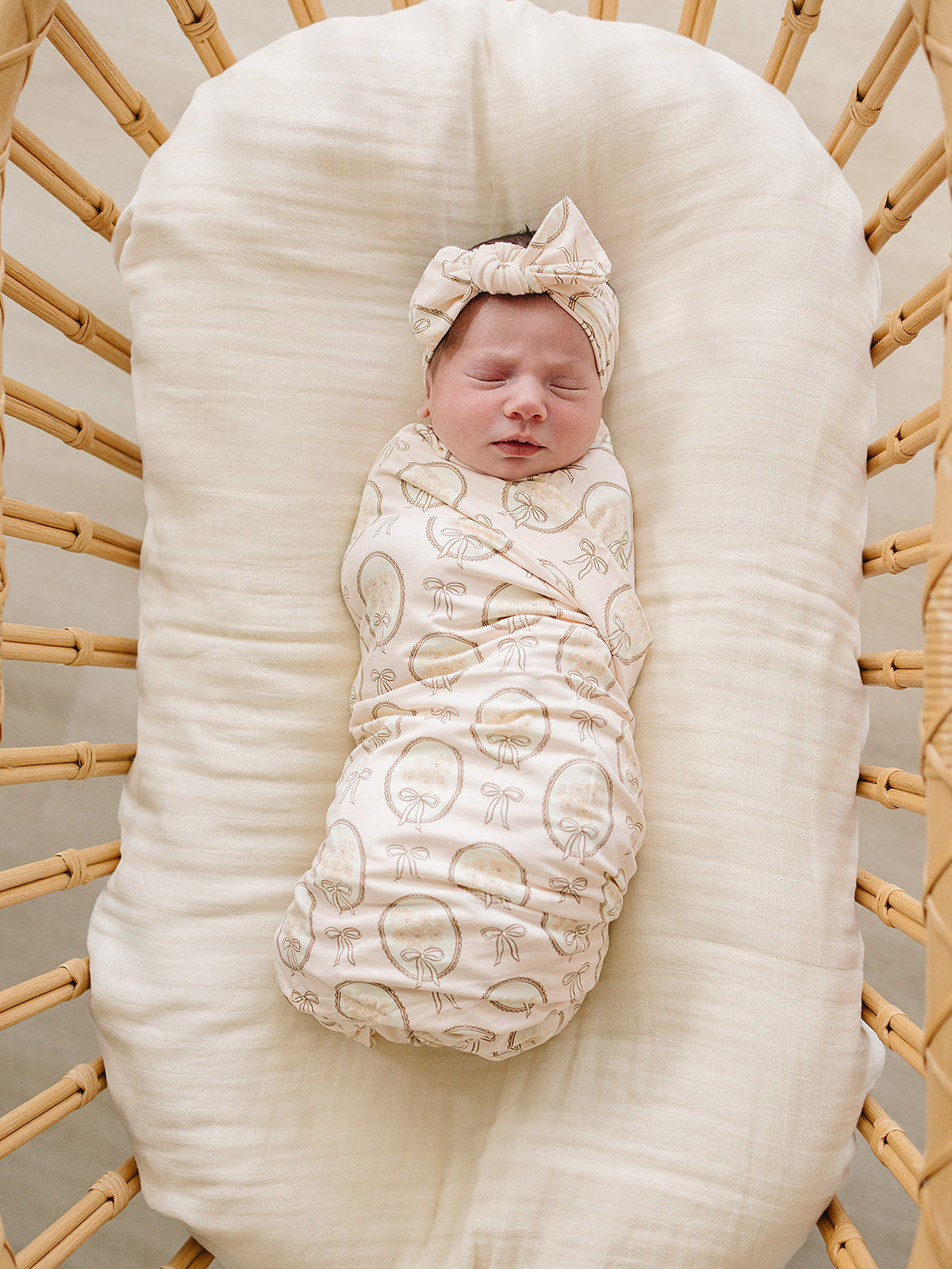 bamboo stretch swaddle // vintage bouquet
