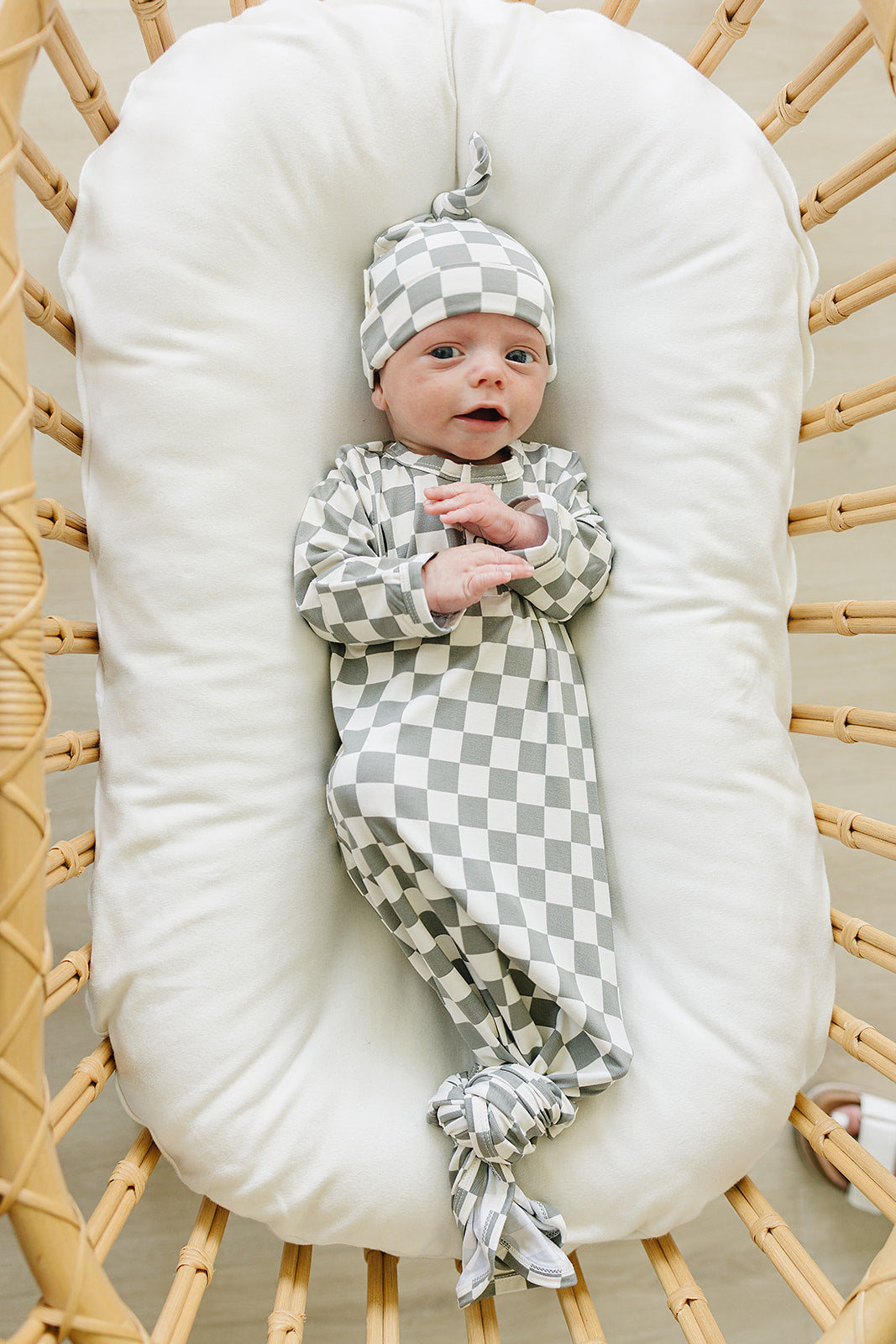 bamboo newborn knot hat // light green checkered