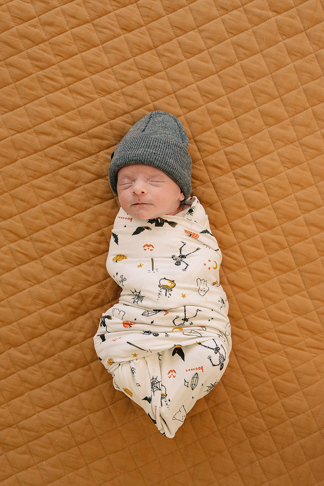 bamboo stretch swaddle // halloween