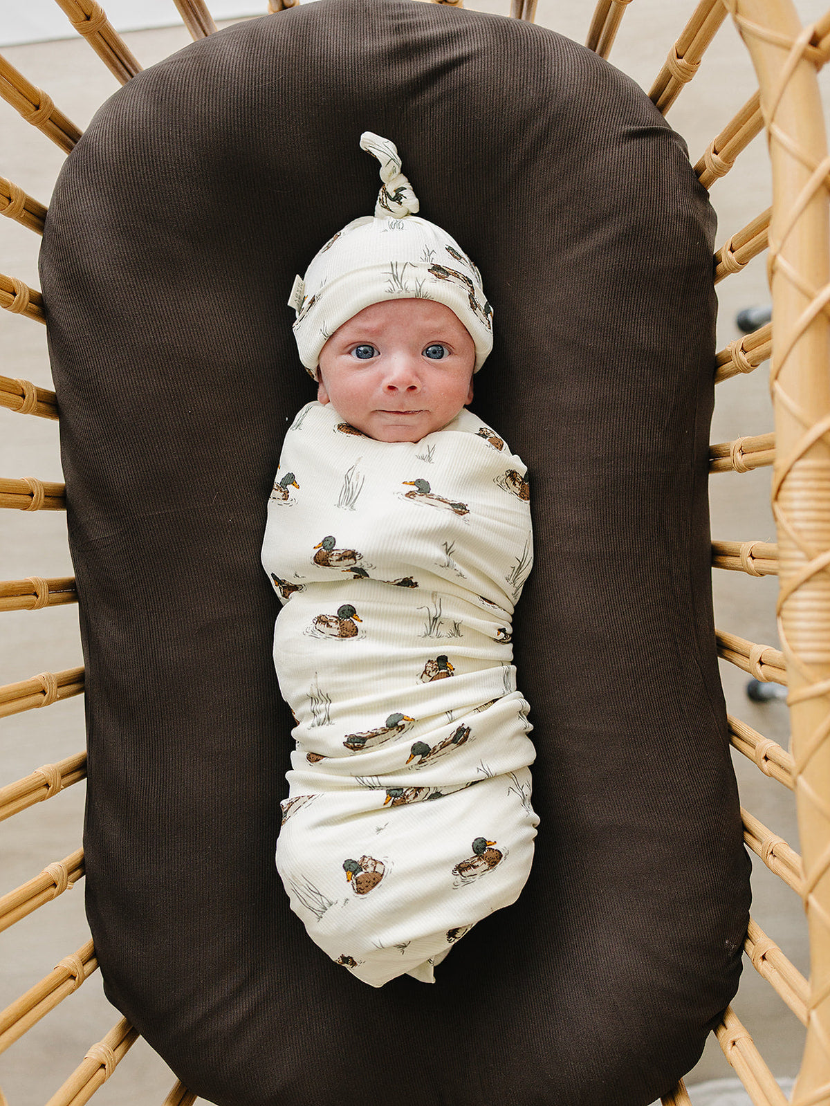 ribbed bamboo stretch swaddle // ducks