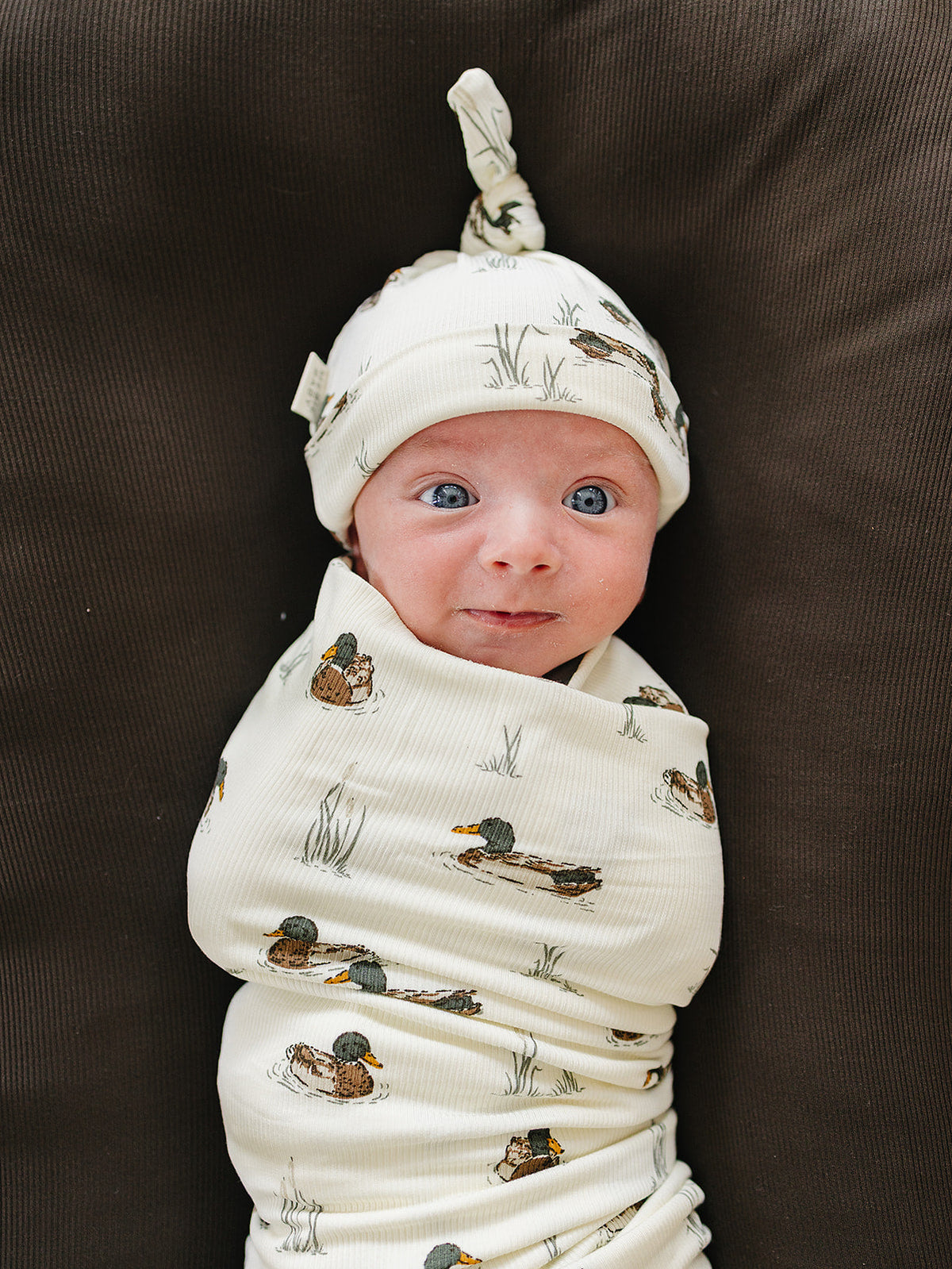 ribbed bamboo stretch swaddle // ducks