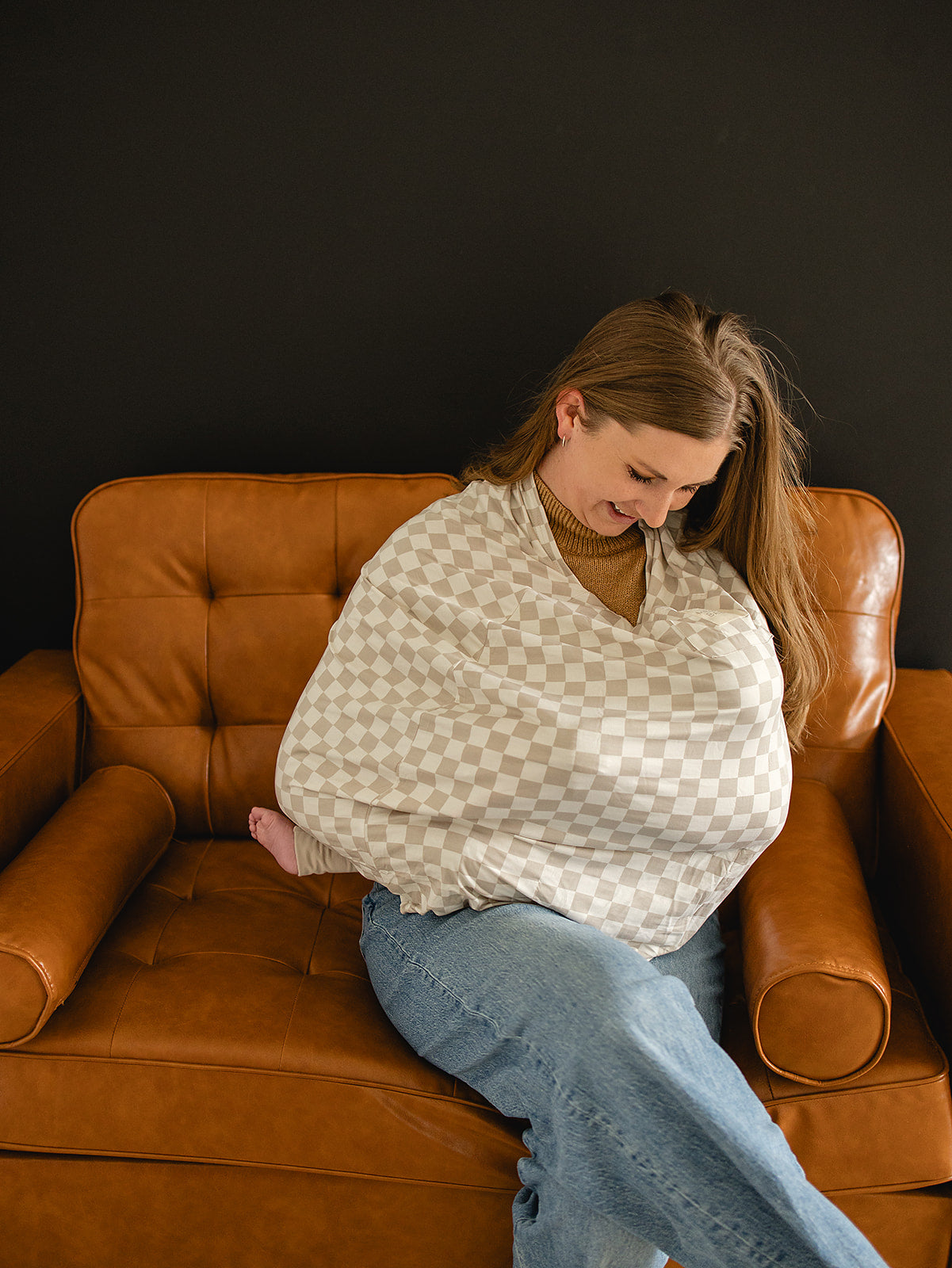 bamboo multi-use cover // taupe checkered