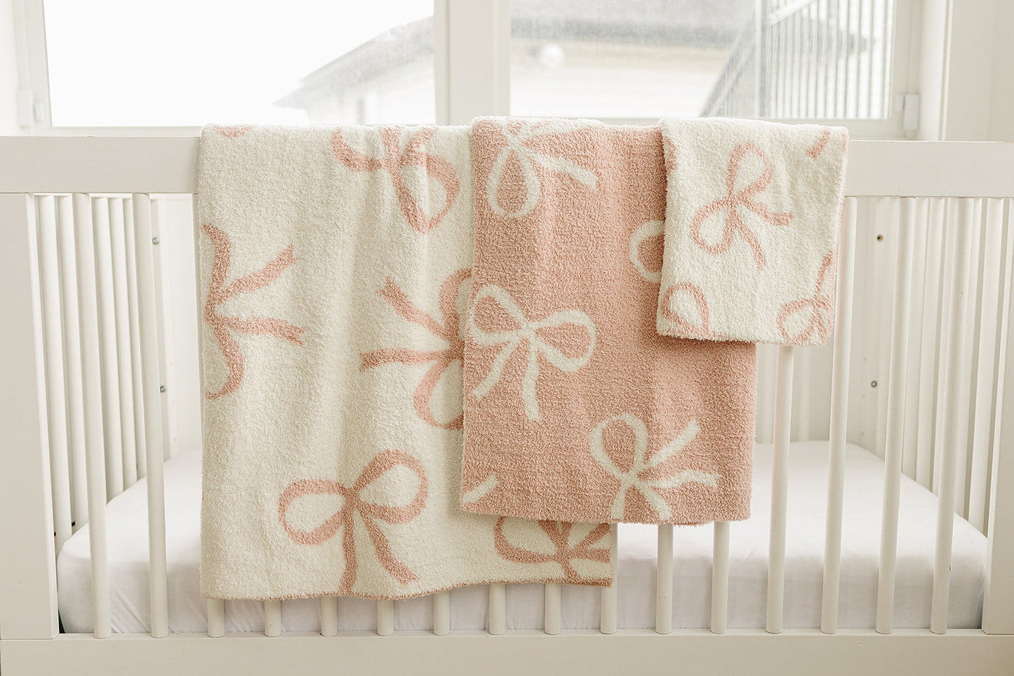 pink bow plush blanket // 3 sizes!