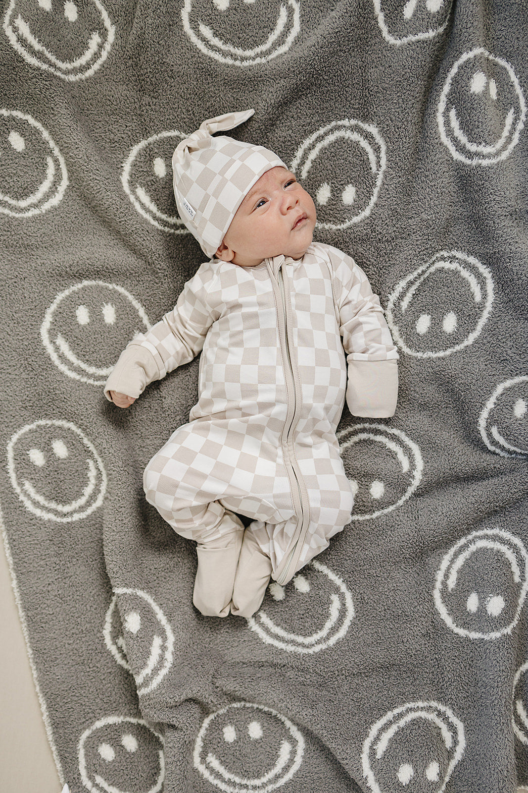 taupe checkered bamboo pajamas // ZIPPY