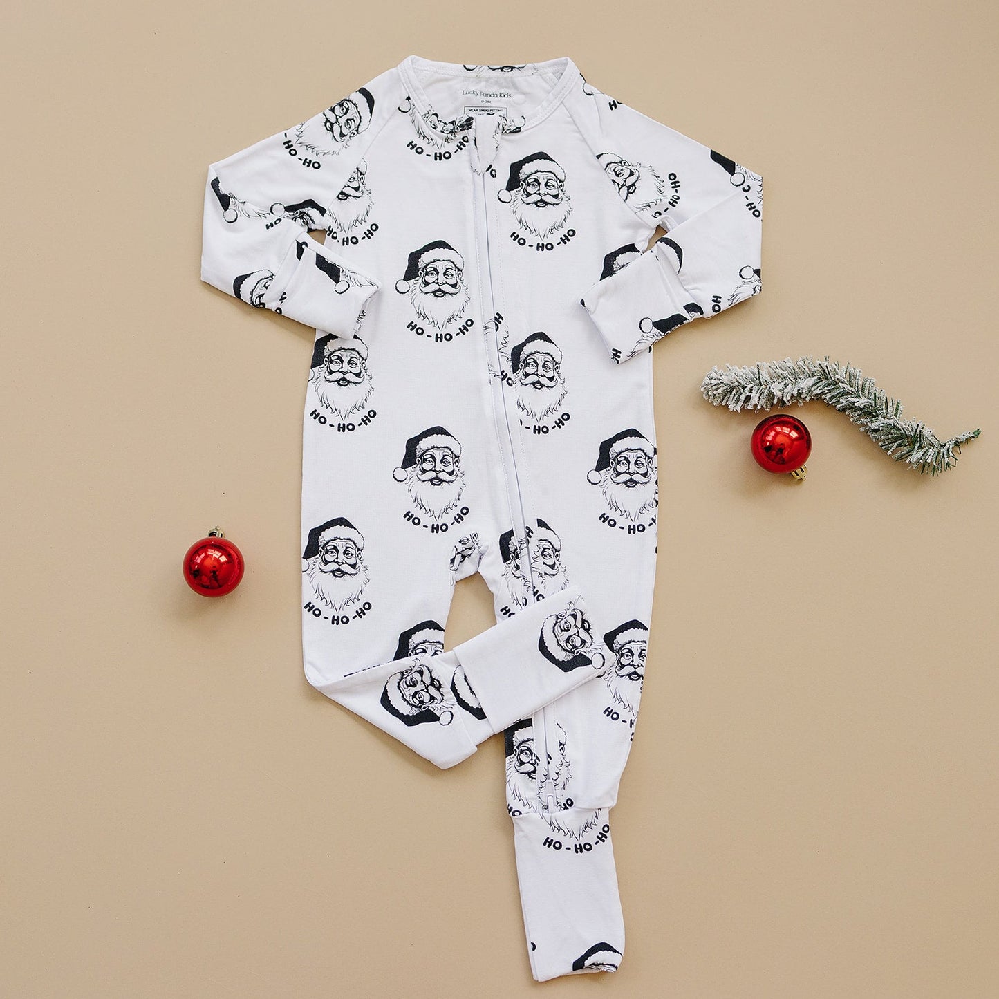 cool santa bamboo pajamas // ZIPPY