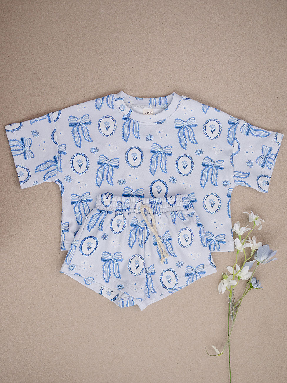 shorts set // blue bow