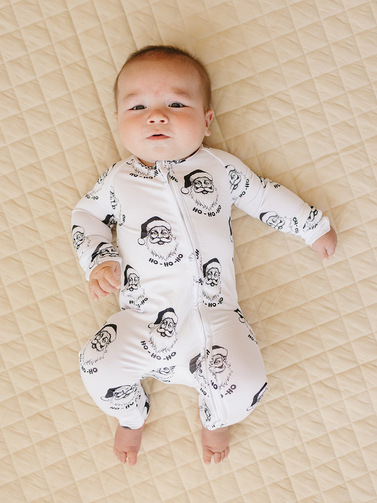 cool santa bamboo pajamas // ZIPPY