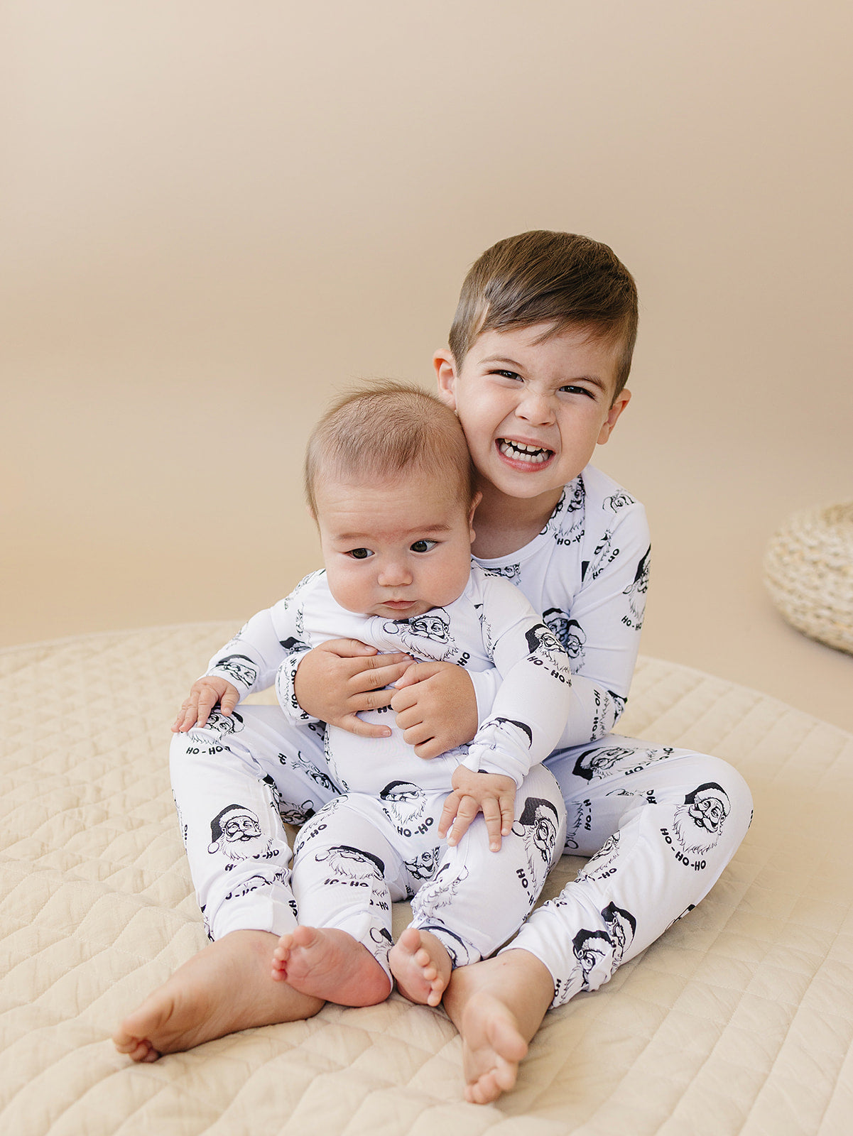 cool santa bamboo pajamas // LONG-SLEEVE TWO-PIECE SET