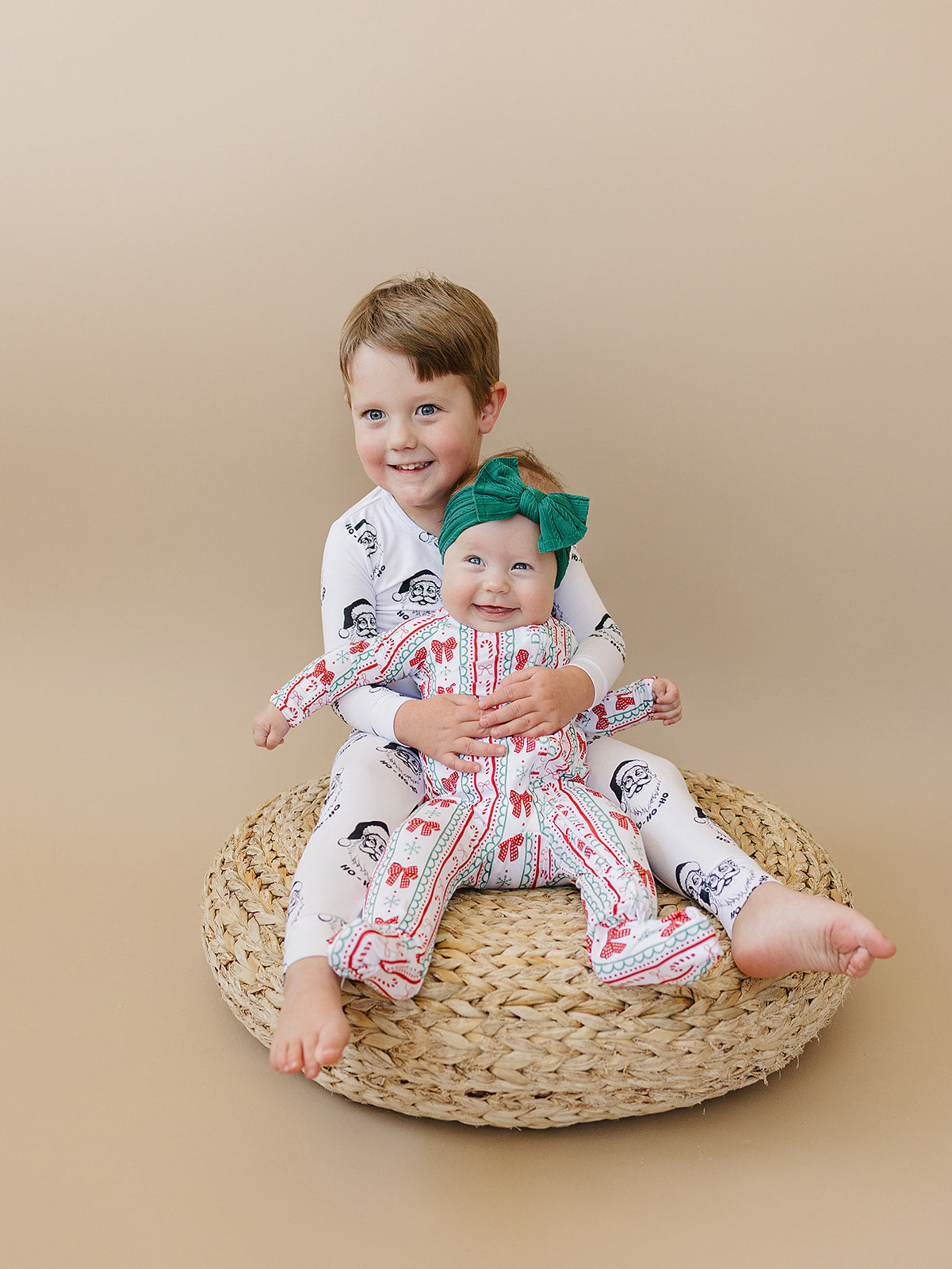 cool santa bamboo pajamas // LONG-SLEEVE TWO-PIECE SET