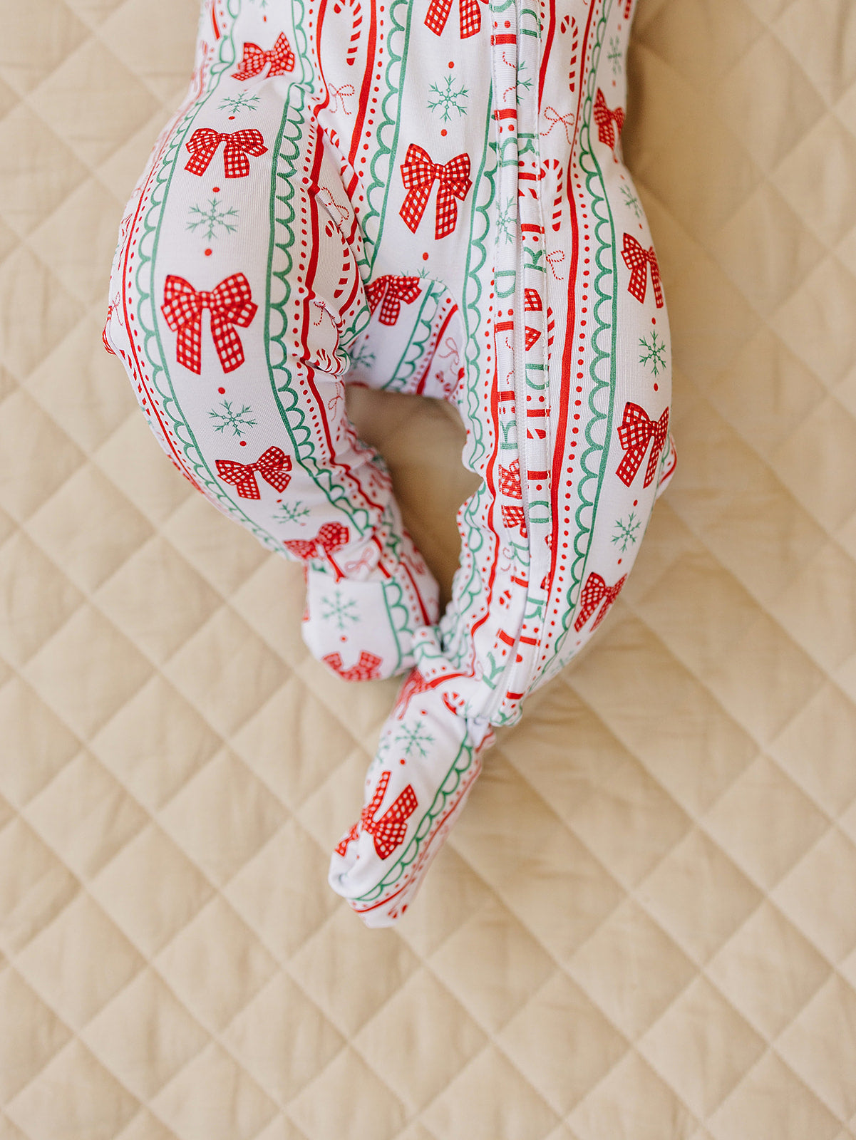 candy cane bows bamboo pajamas // ZIPPY