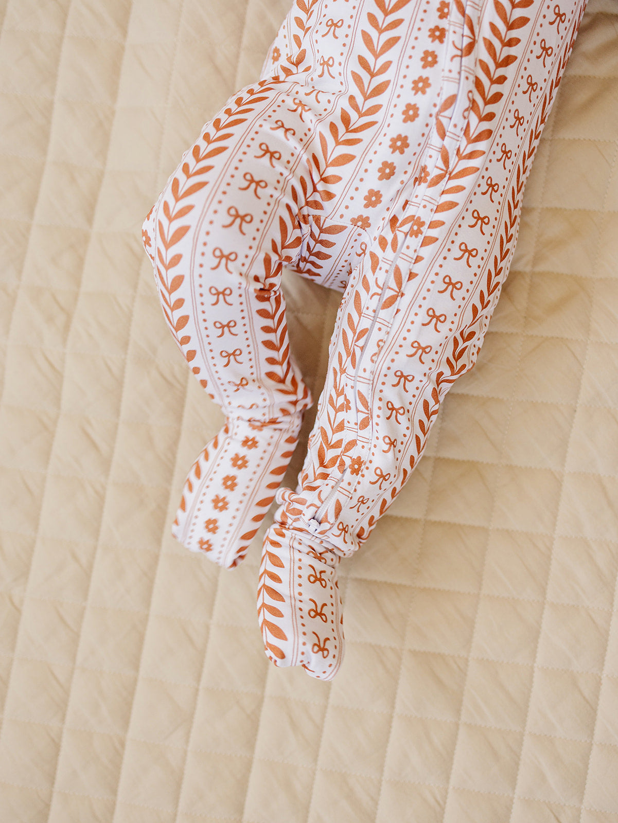boho daisy bamboo pajamas // ZIPPY