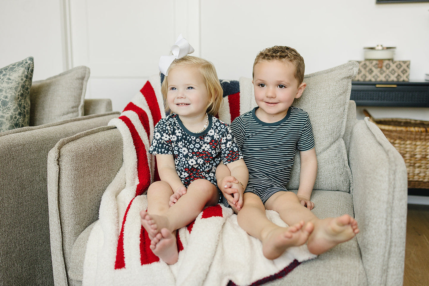 navy striped ribbed bamboo pajamas // SHORT-SLEEVE AND SHORTS SET (sizing up to 9/10)