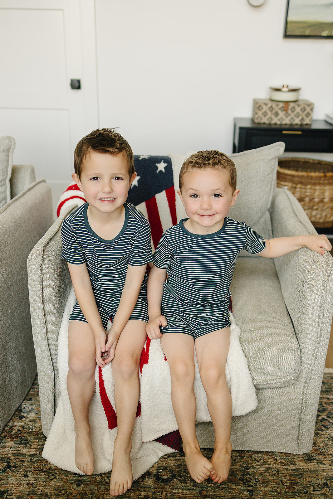 navy striped ribbed bamboo pajamas // SHORT-SLEEVE AND SHORTS SET (sizing up to 9/10)