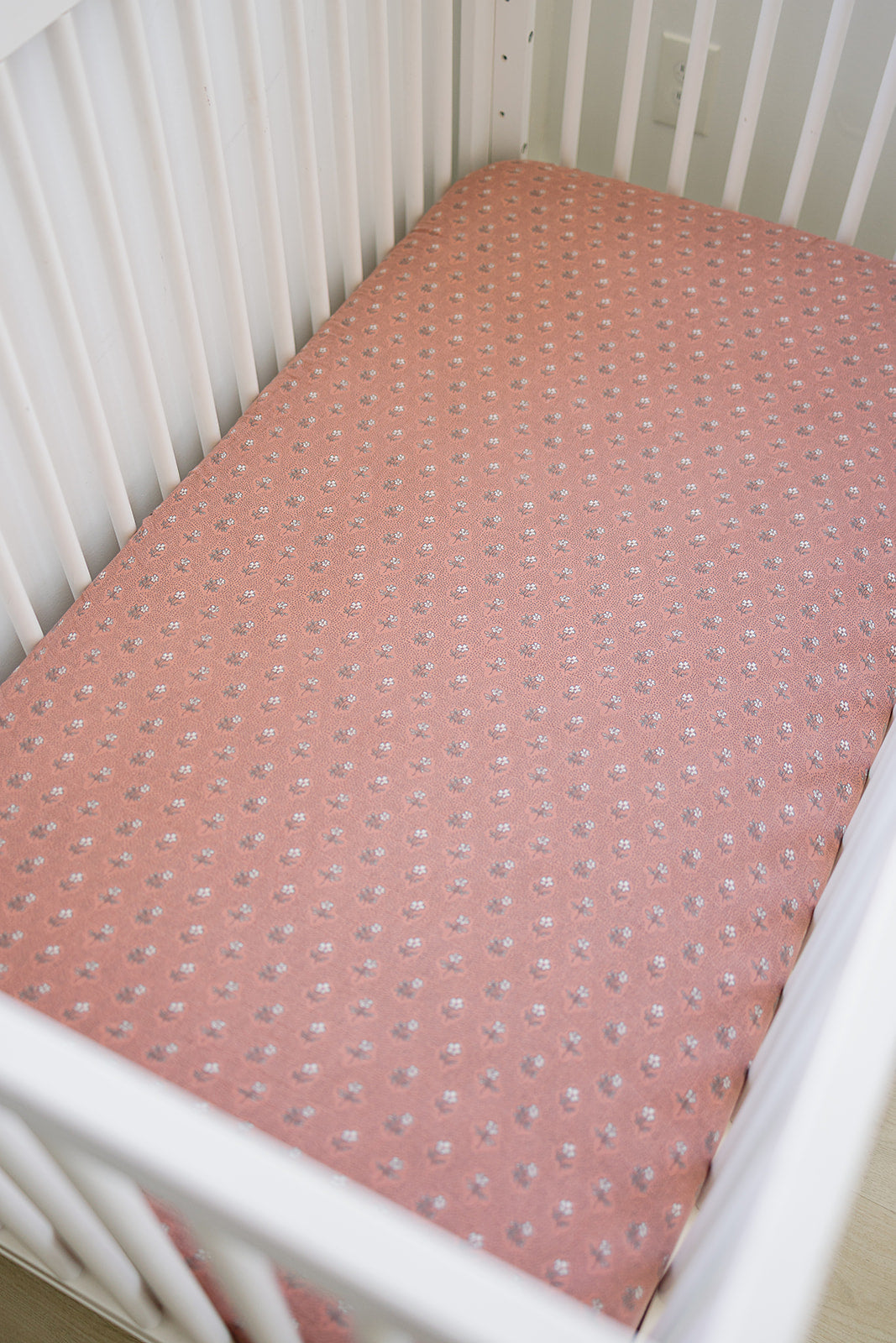muslin crib sheet // vintage pink floral