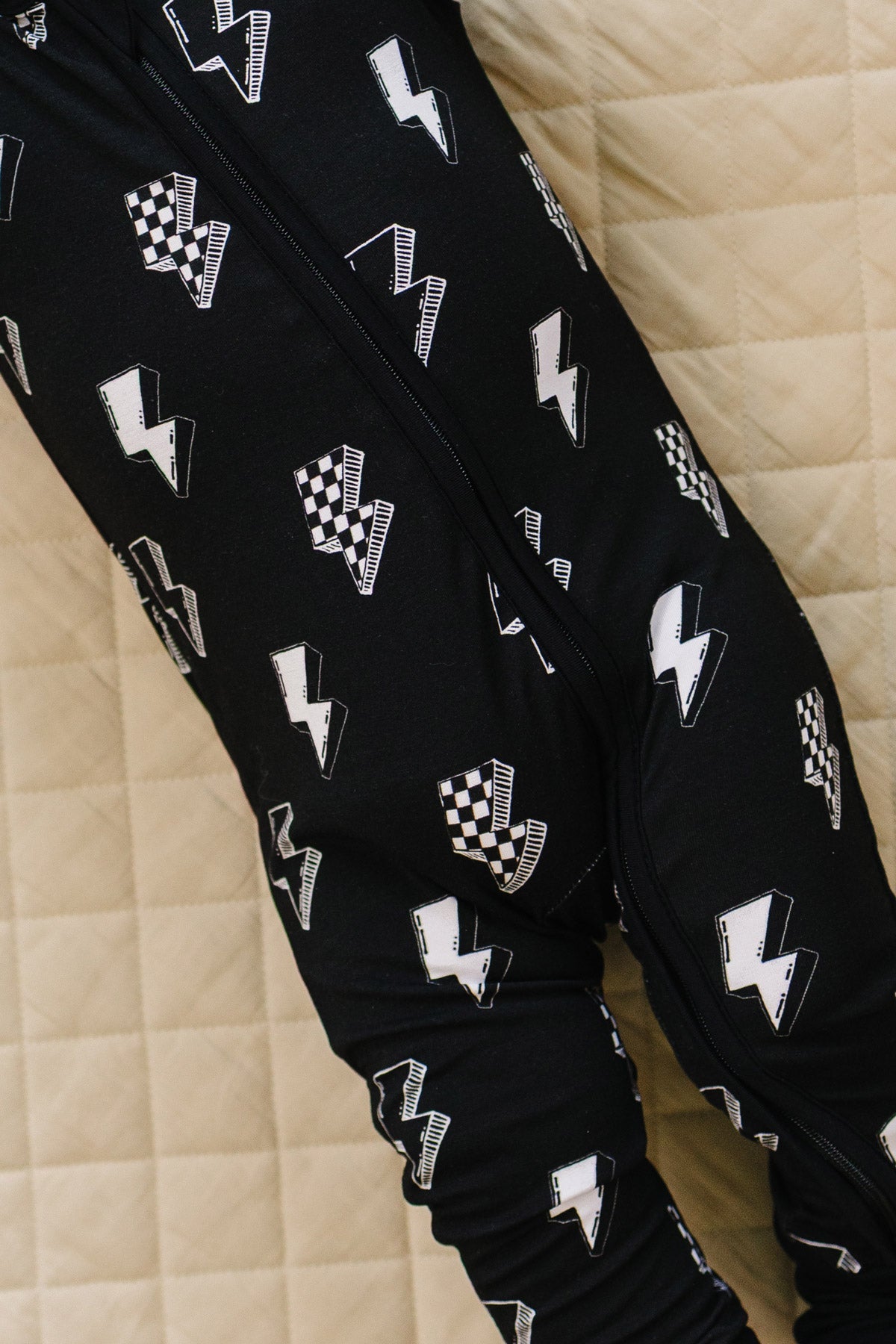ink bolts bamboo pajamas // ZIPPY
