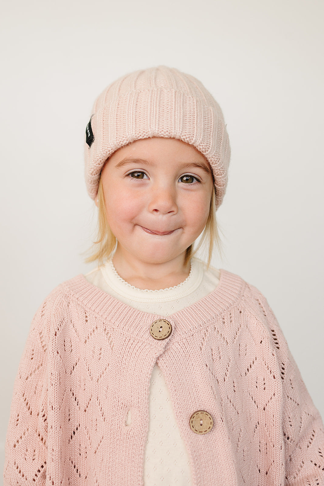 chunky knit beanie // light pink