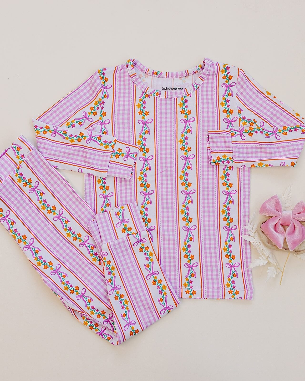 gingham vines bamboo pajamas // LONG-SLEEVE TWO-PIECE SET
